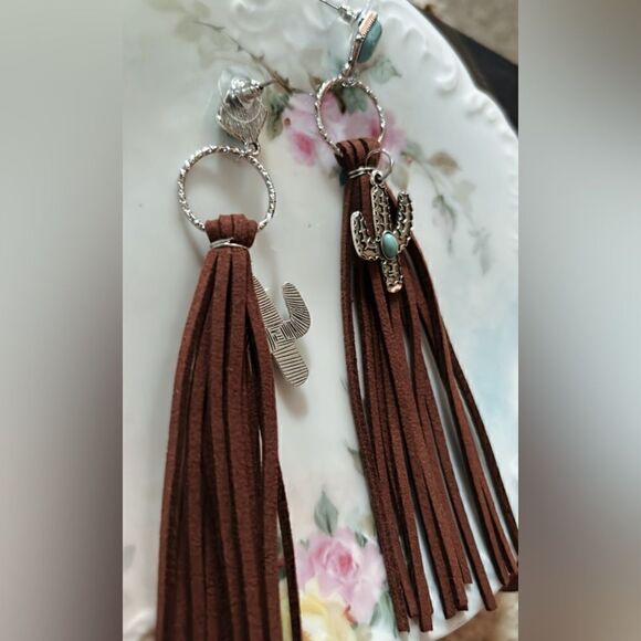 Boho statement earrings A81 - Picture 3 of 5